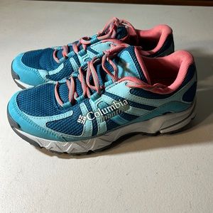 Columbia Montrail Mountain Gryptonite kids size 6 Hiking Running Shoes.